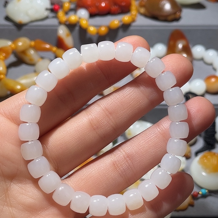 和田玉未镶嵌车挂