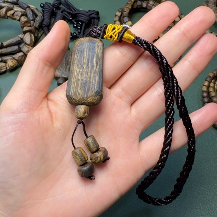 沉香手把件海南白棋树心油老料5.7克