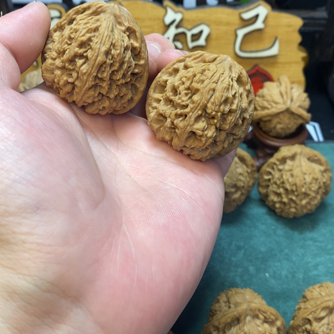 文玩核桃把件南疆石39