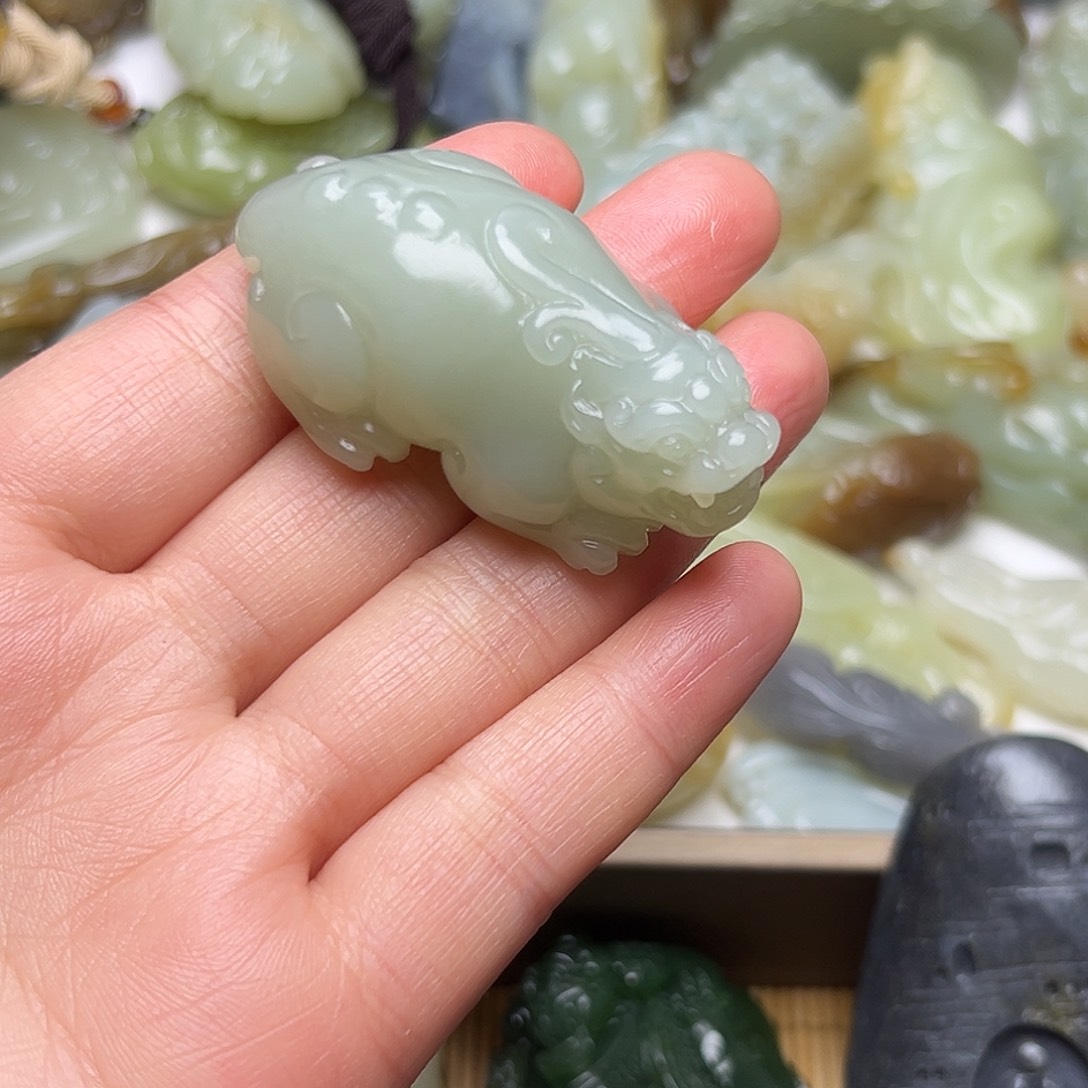 幸***糖和田玉未镶嵌挂件