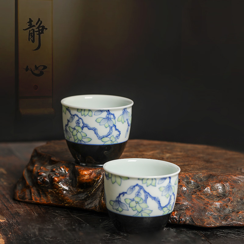 手绘黑地青花斗彩玉兰花主人杯单杯陶瓷景德镇个人专用功夫茶杯具