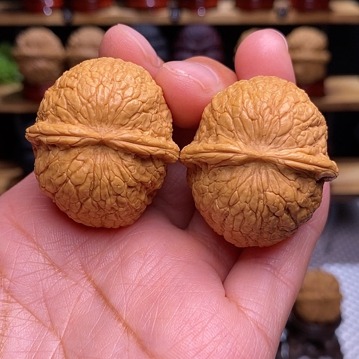 文玩核桃把件和尚头45