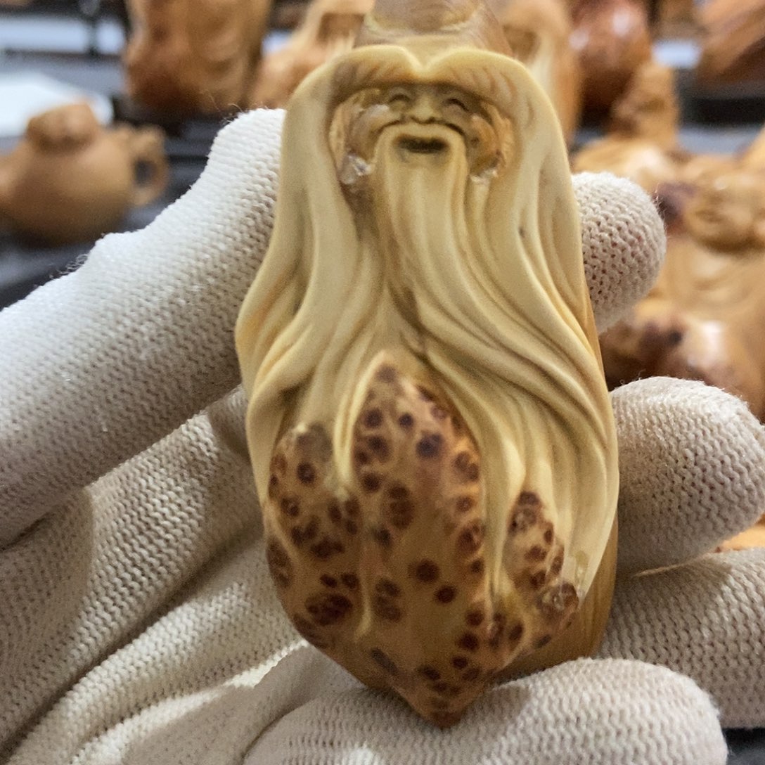 柏木（崖柏）留疤寿星