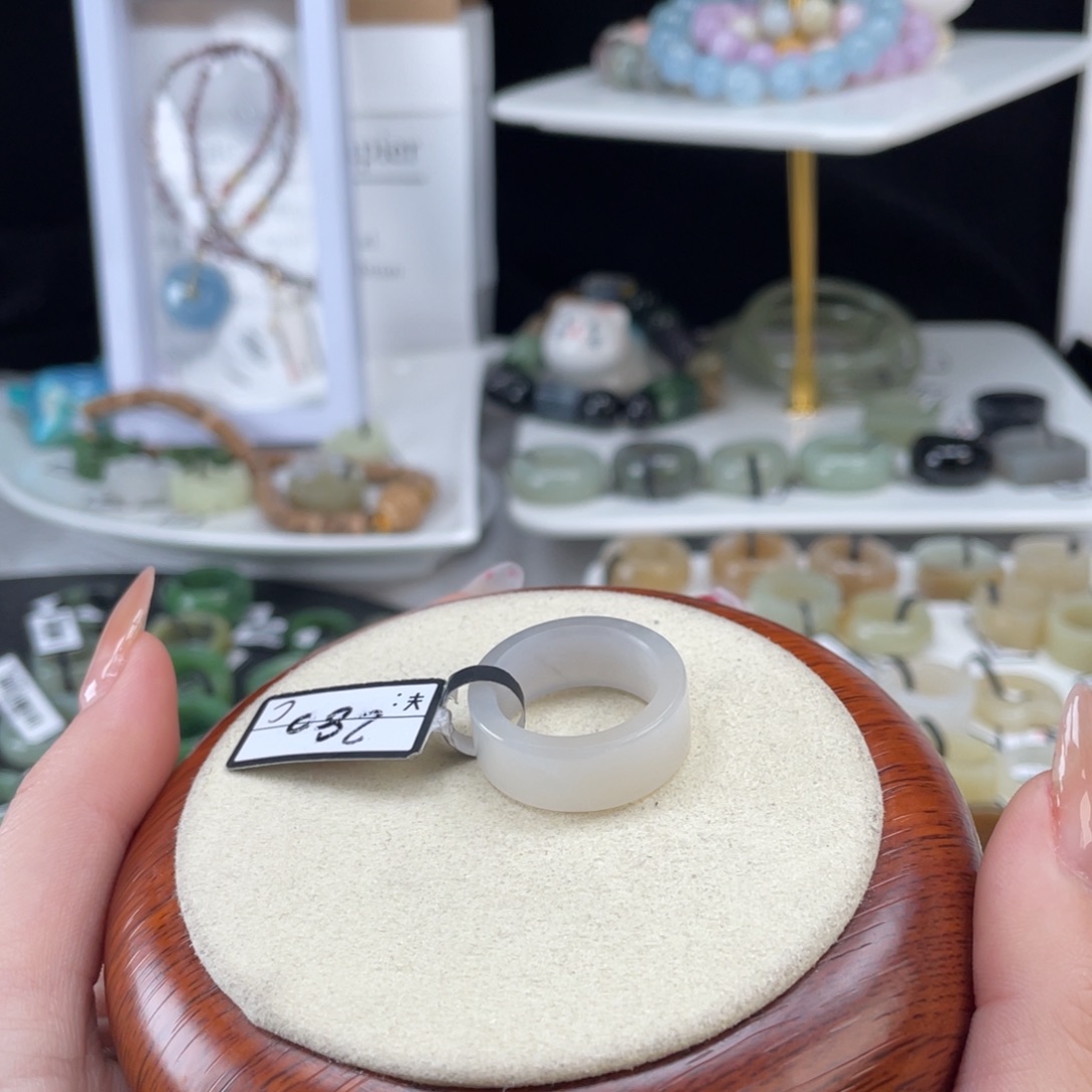 和田玉未镶嵌戒指o14浅紫直切18.1