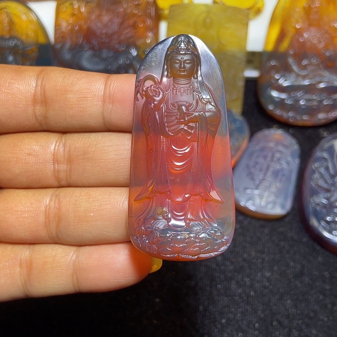 琥珀未镶嵌颈饰缅甸天然琥珀吊坠
