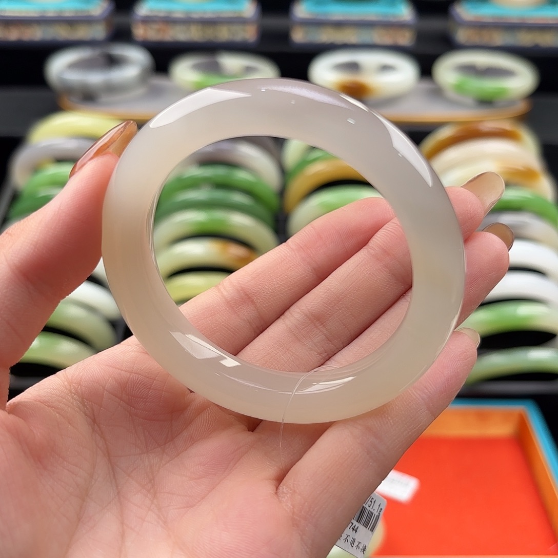 和田玉未镶嵌手镯54.5