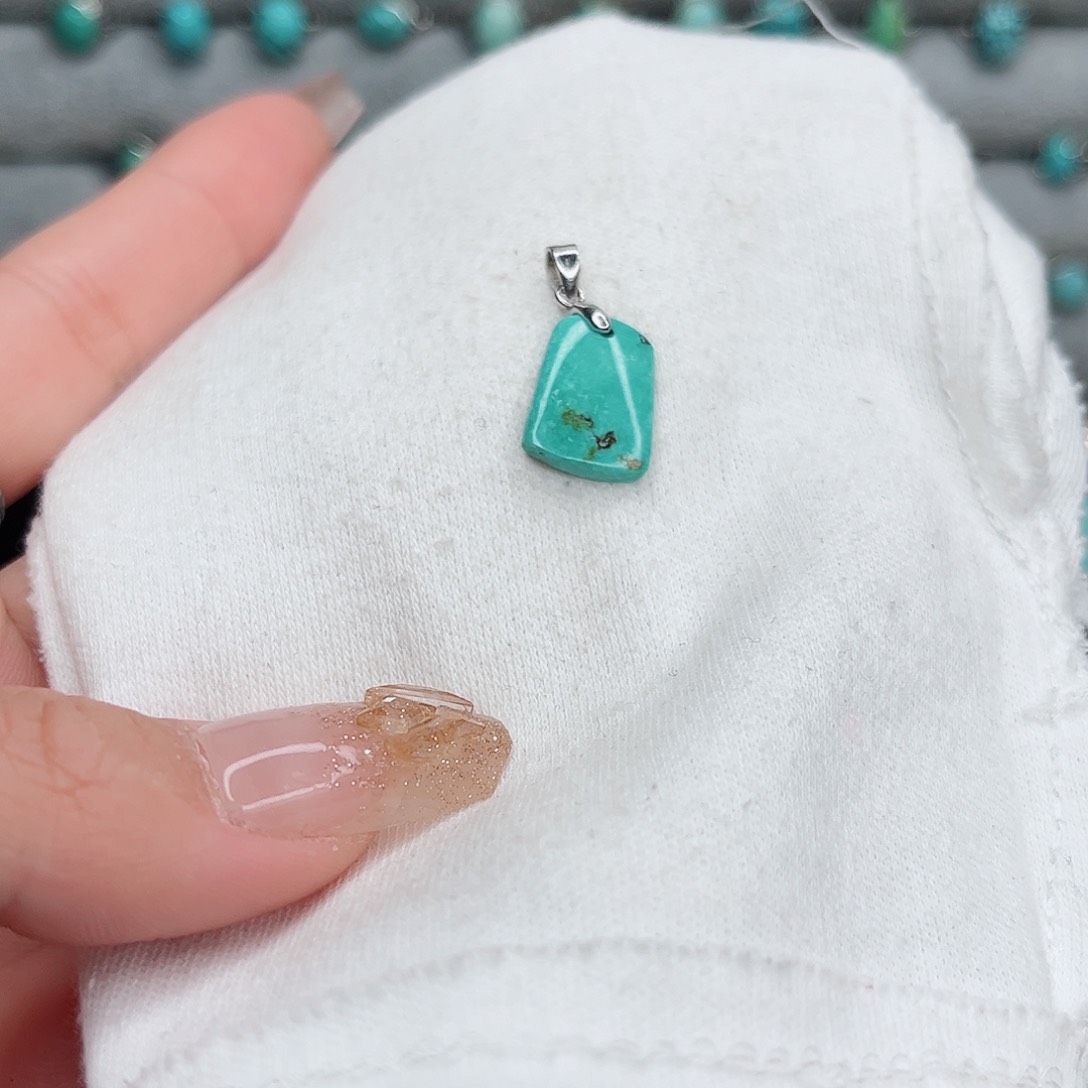 绿松石绿松石未镶嵌