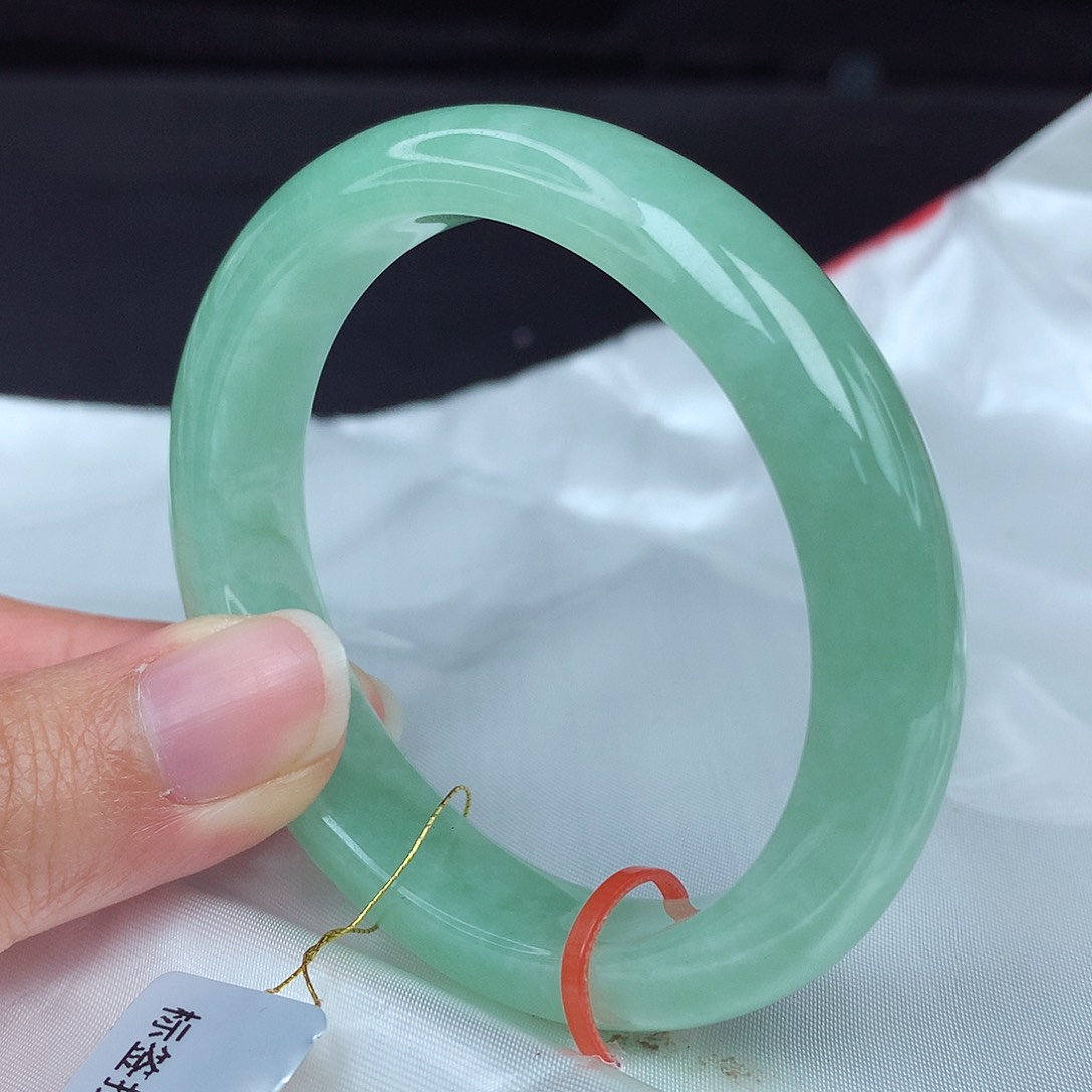 翡翠未镶嵌手镯53圈1449贵妃