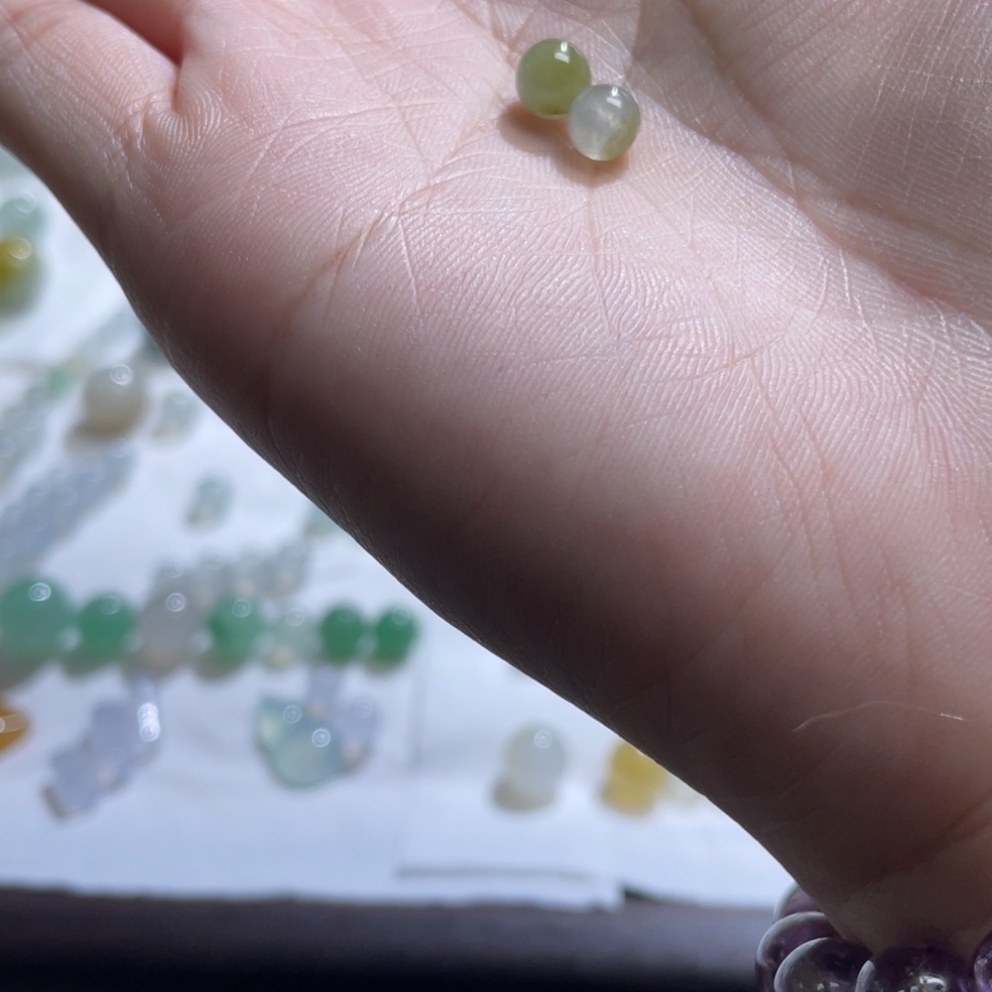 用***8翡翠散珠翡翠天然