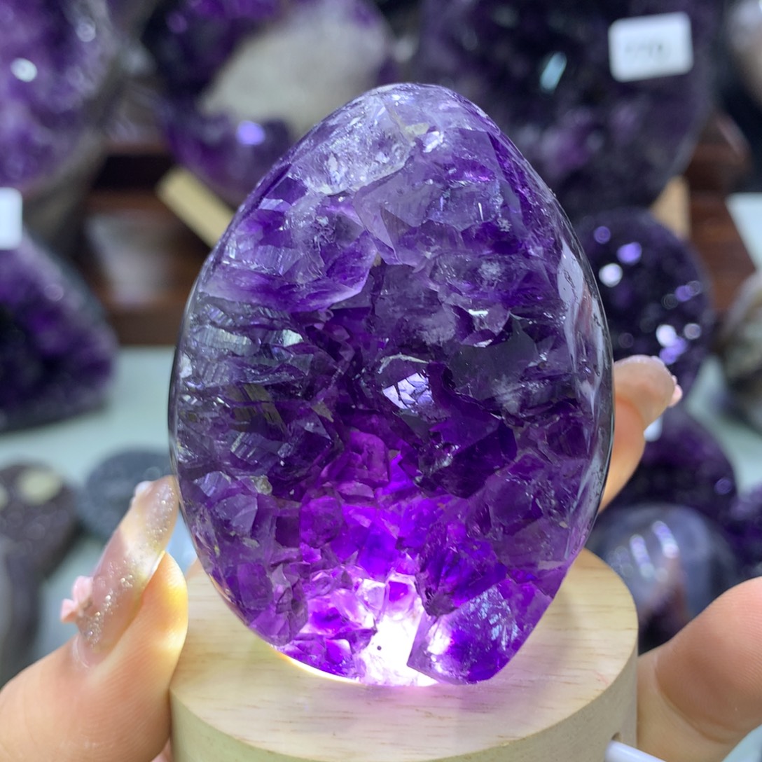 北***妞大型摆件（非配饰）未镶嵌紫晶