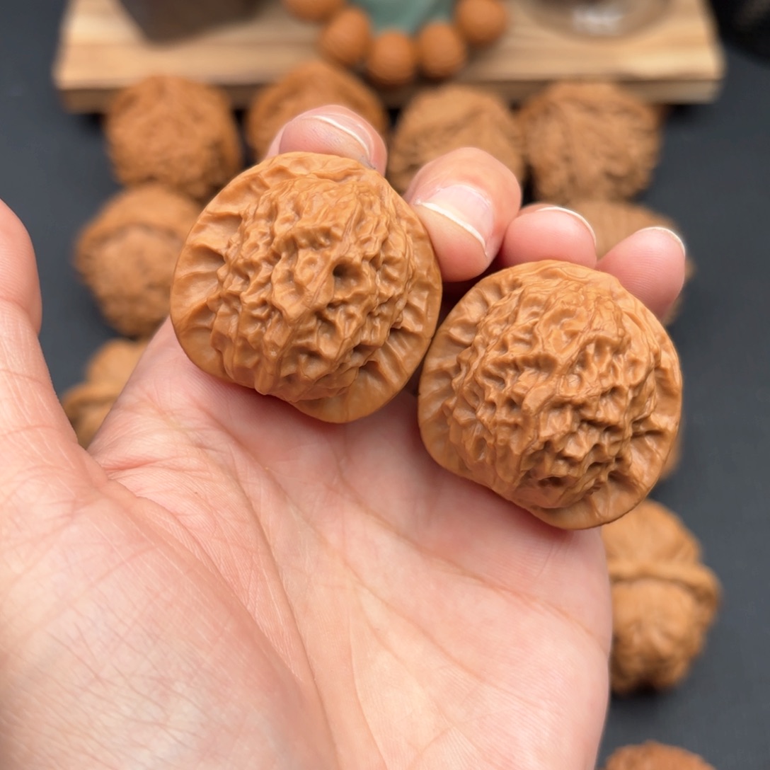 文玩核桃把件瓷娃娃36