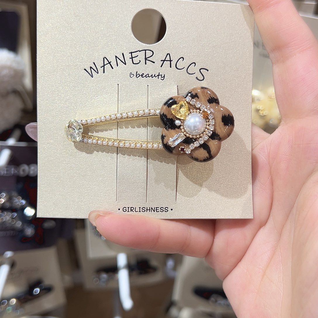 皮质铁合金豹纹花鸭夹