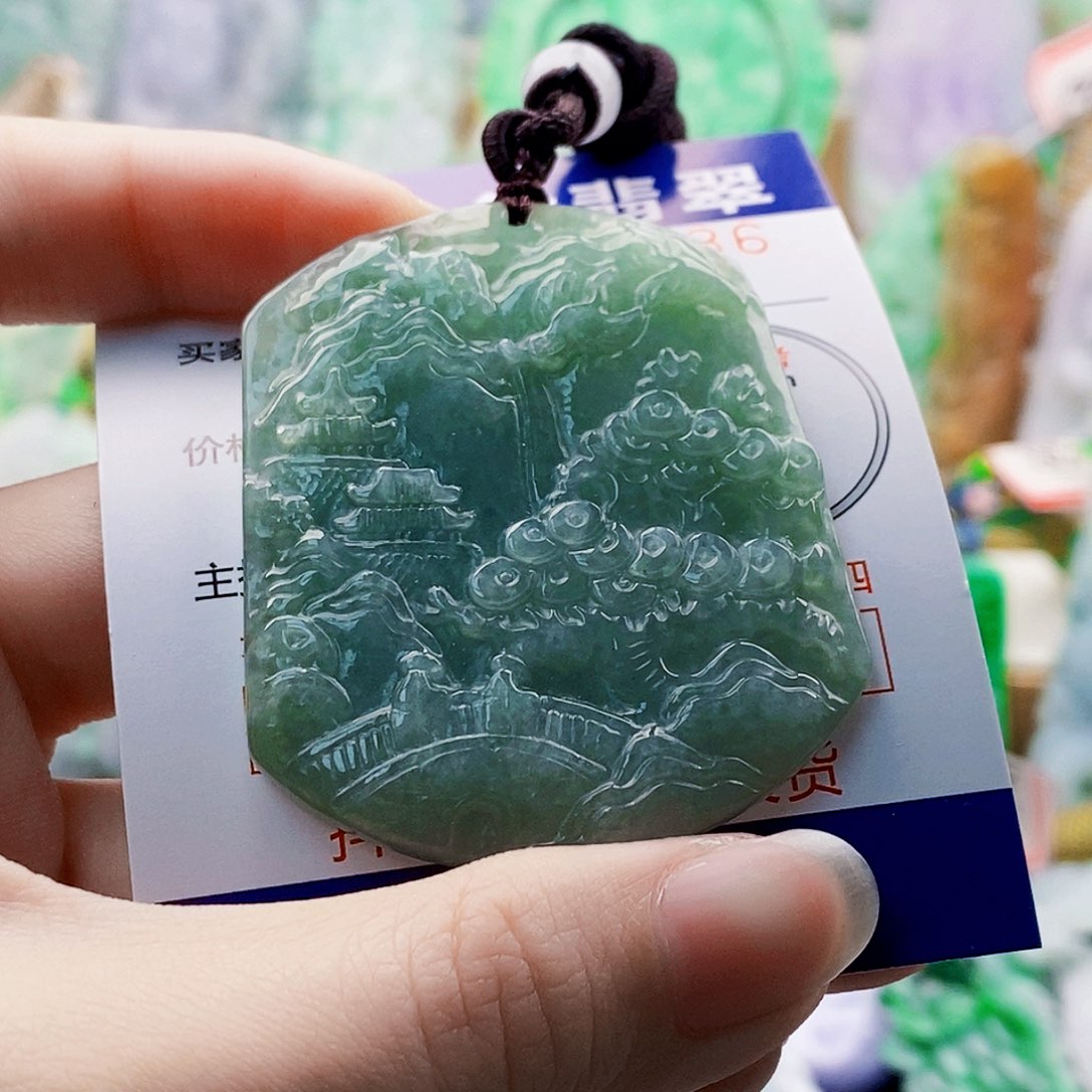 吊坠(不含链)未镶嵌翡翠