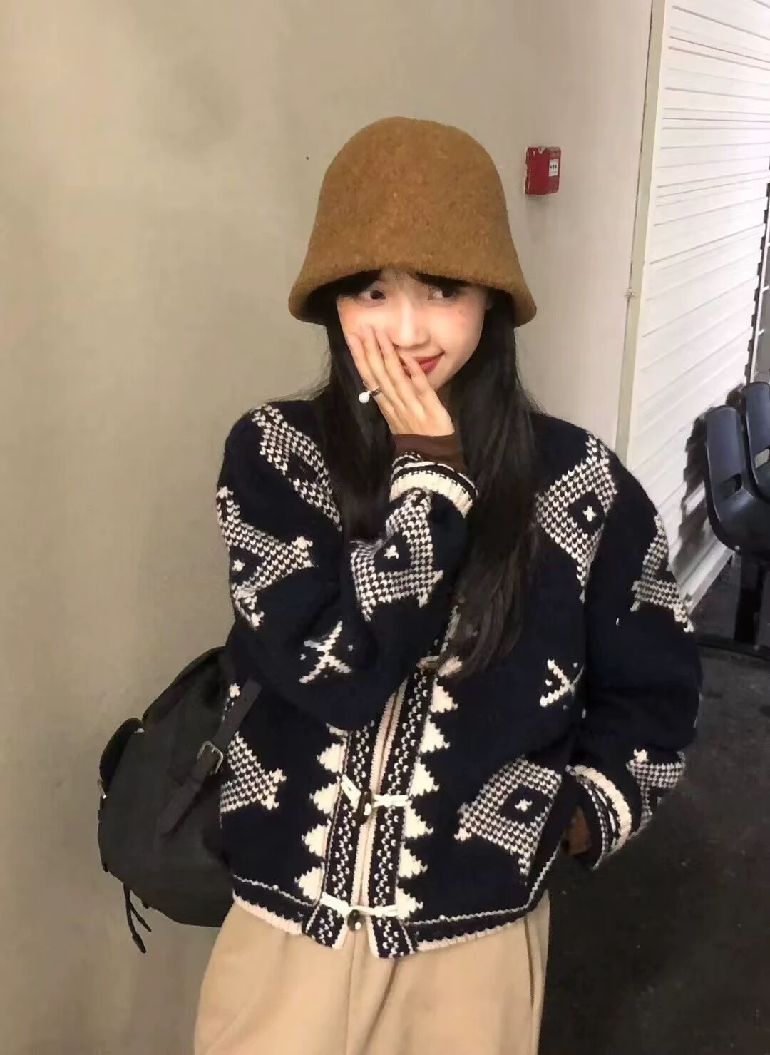 韩国东大门复古提花圆领牛角扣毛衣外套女宽松慵懒风针织上衣秋冬