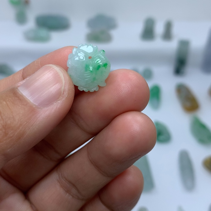 翡翠吊坠(不含链)未镶嵌