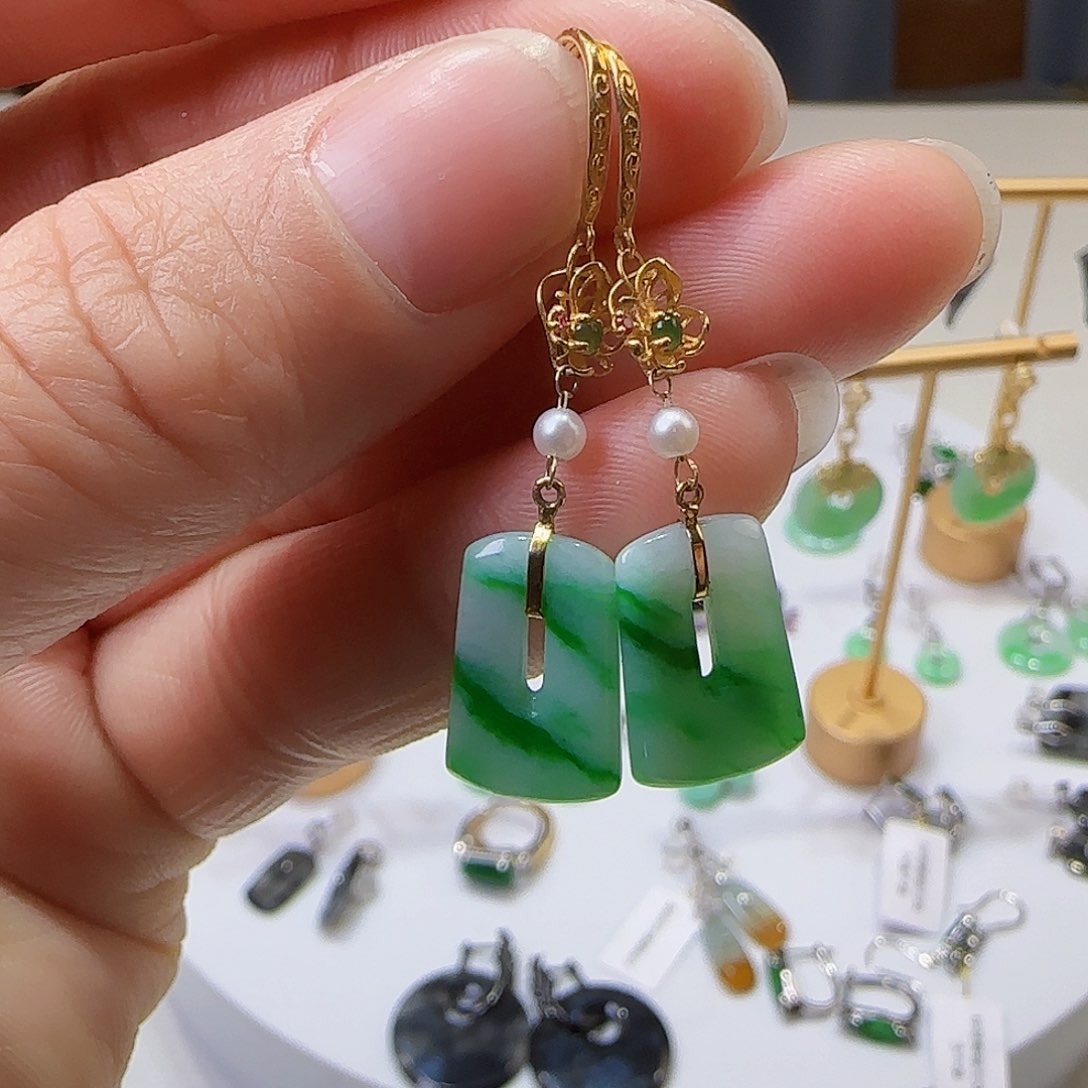 翡翠耳饰18K金镶嵌天然缅甸a货翡翠