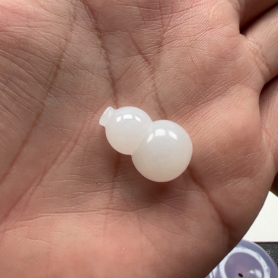 定制翡翠未镶嵌葫芦