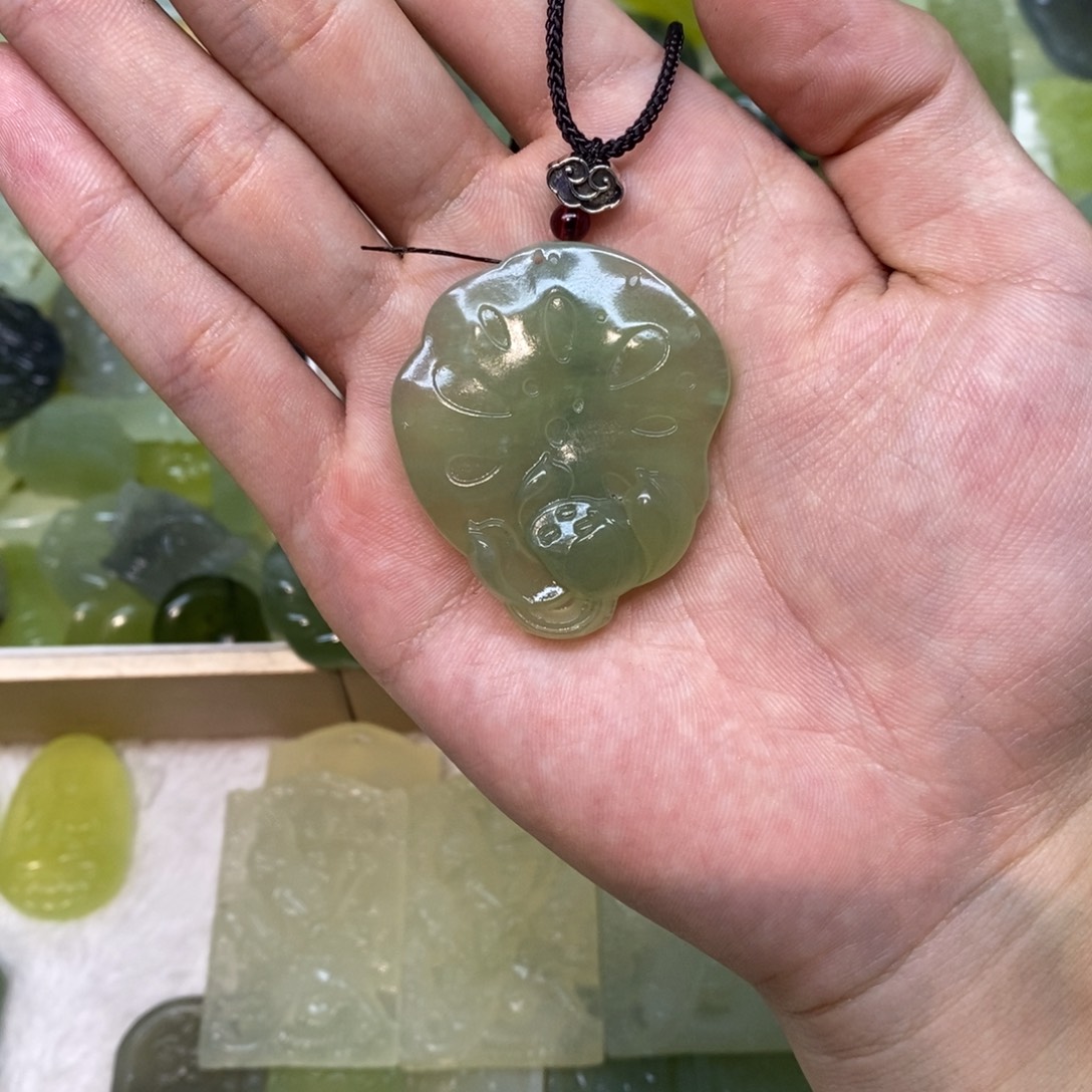 *****岫玉未镶嵌吊坠(不含链)