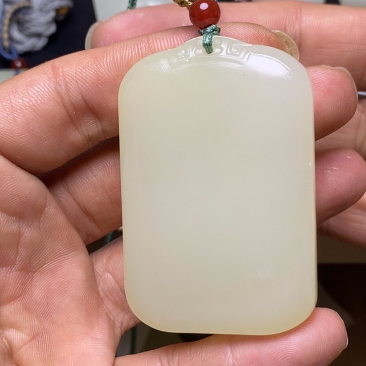 和田玉未镶嵌耳饰