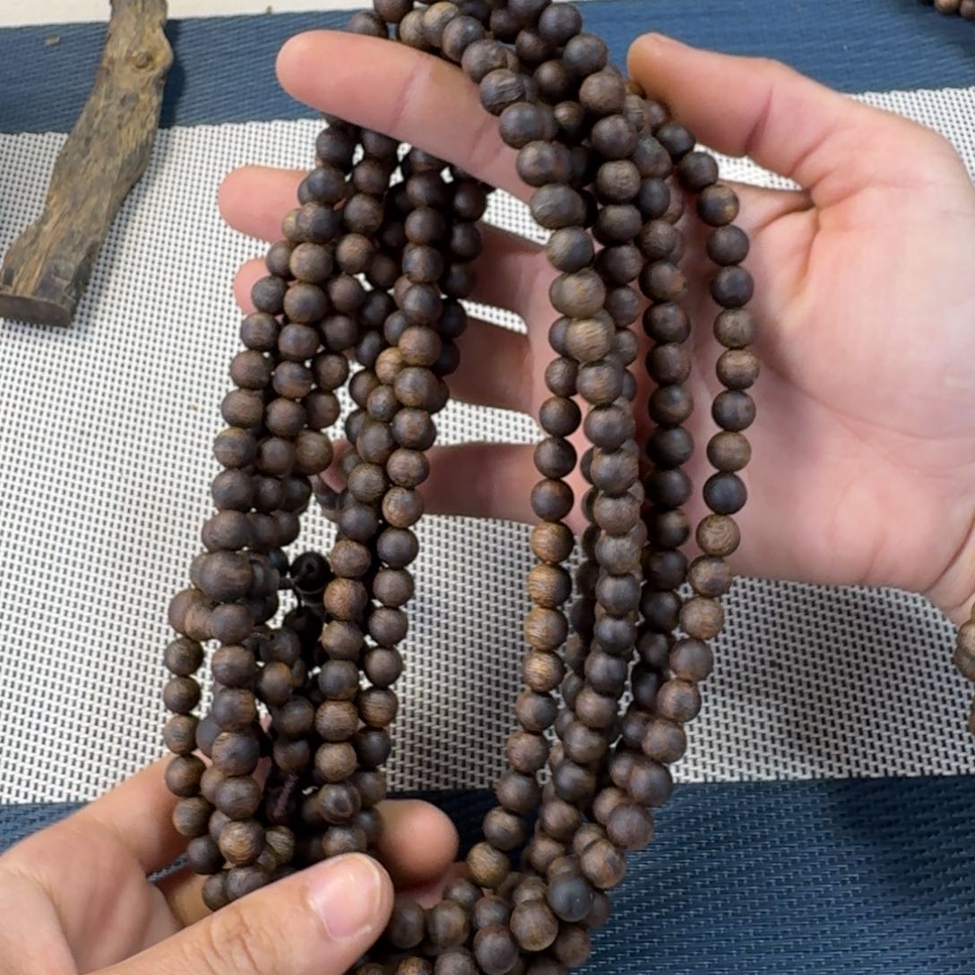 沉香手串绿奇楠沉香多圈约0.8多样性发一条