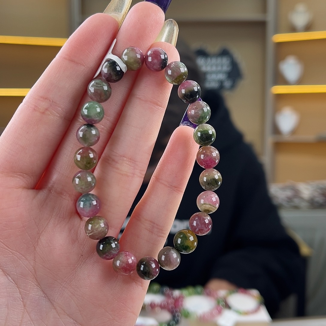 碧玺碧玺8mm（多样性发一件未镶嵌