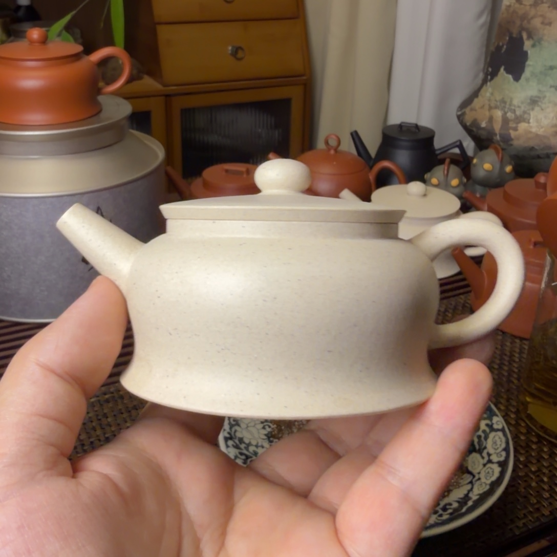 坤***煈紫砂茶壶微瑕白段曲钟