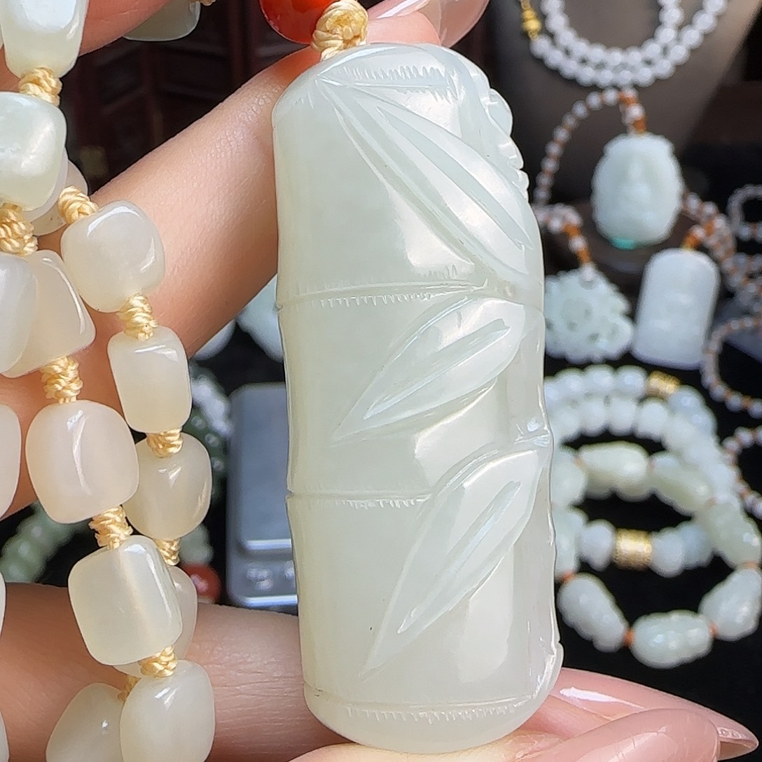 和田玉未镶嵌颈饰定制发货