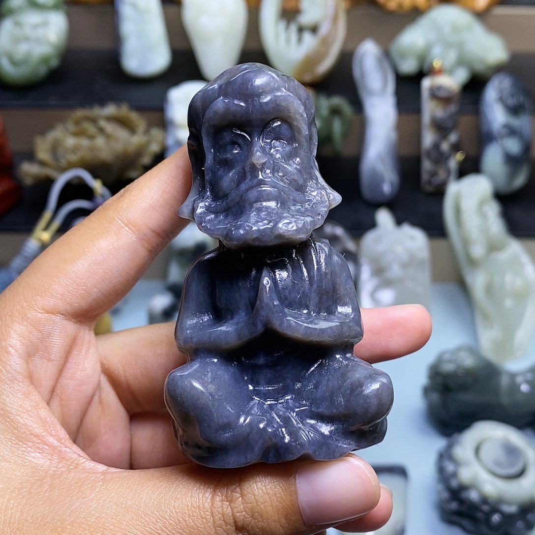 颈饰未镶嵌和田玉事**意