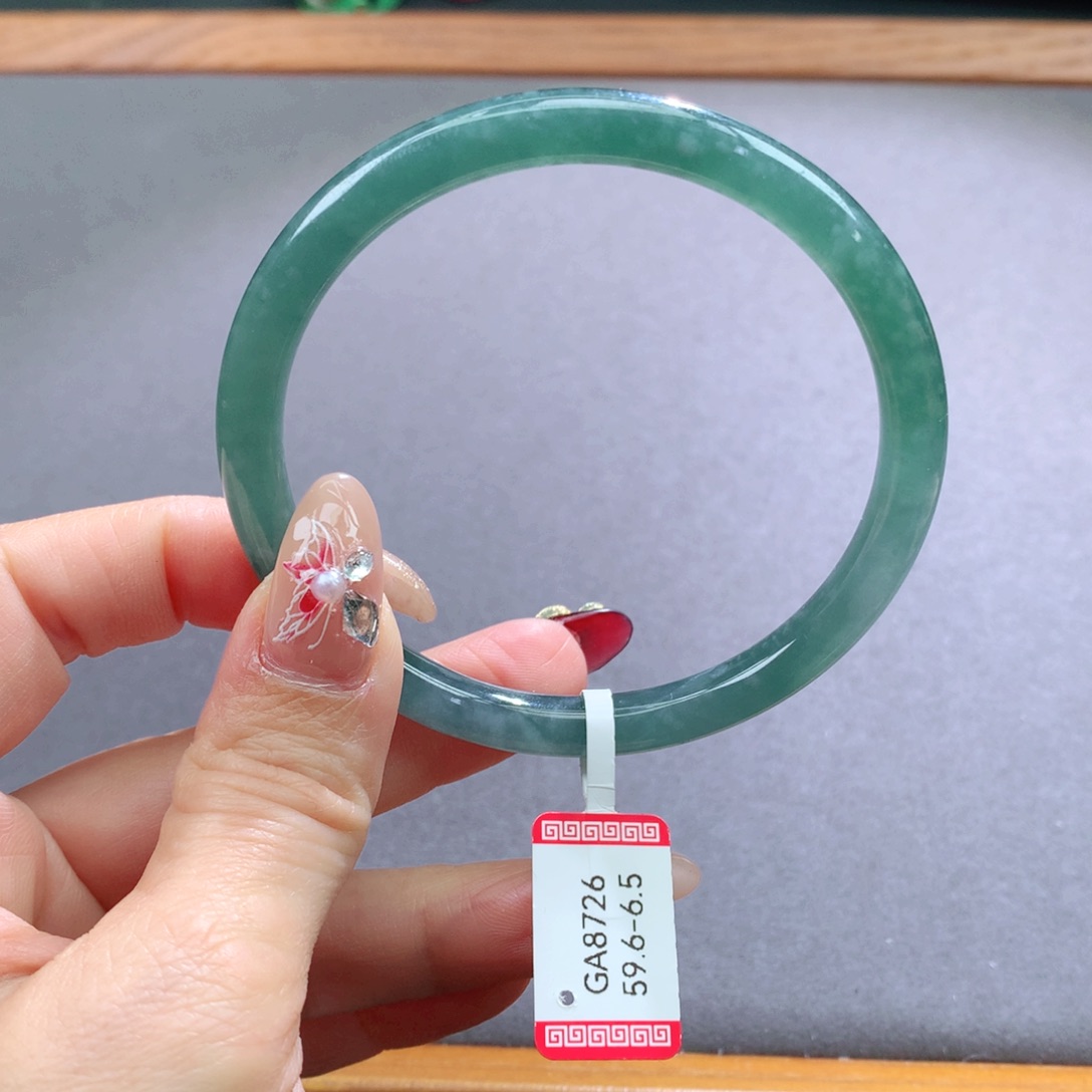 翡翠手镯未镶嵌天然翡翠手镯叮当镯