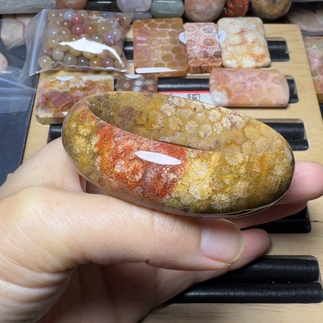 硅化玉57.5生命力顽强的小野花100未镶嵌蔷*