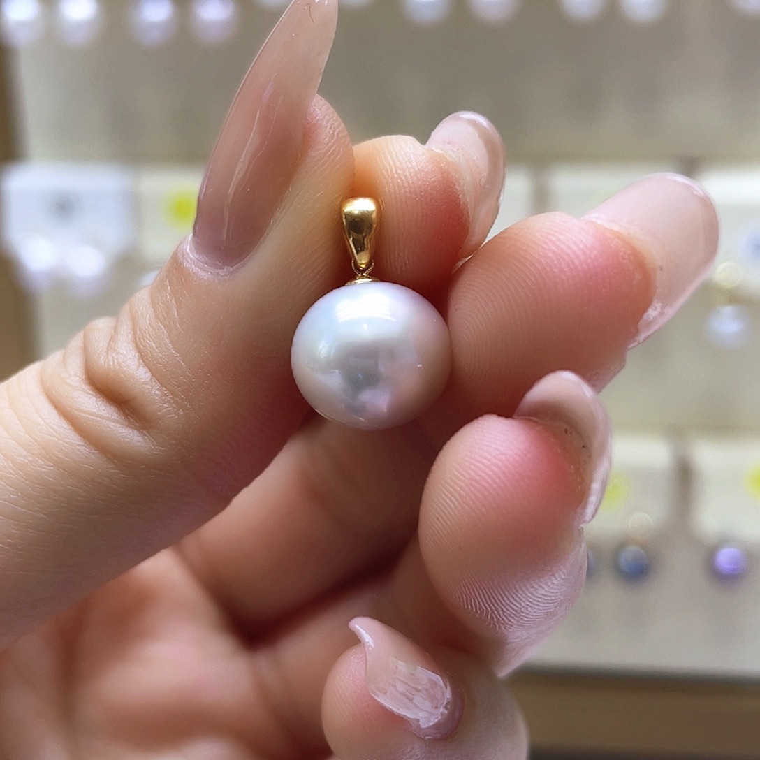 淡水珍珠颈饰18K金镶嵌