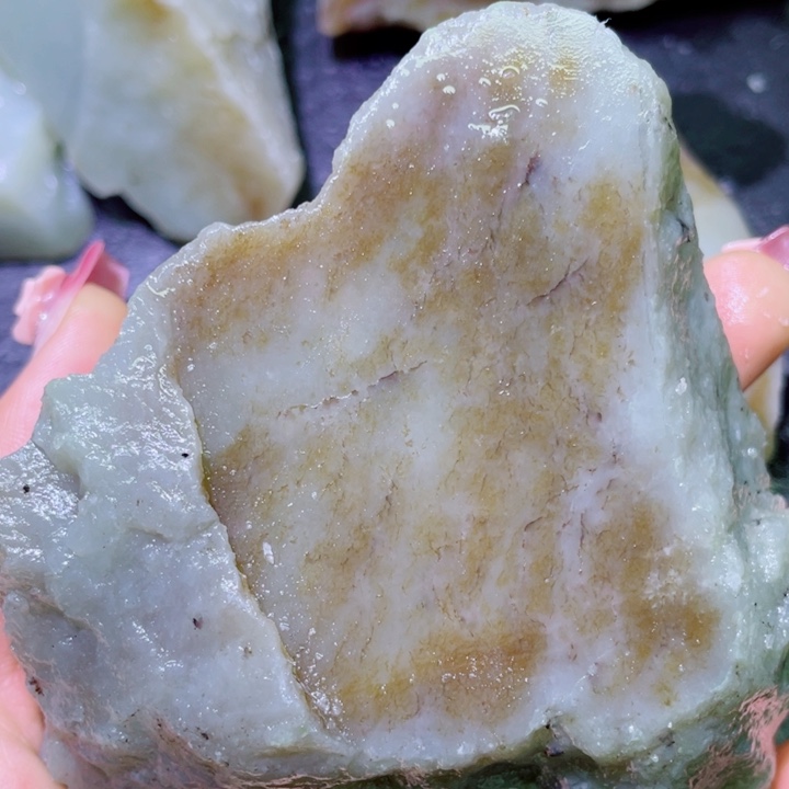 和田玉未镶嵌珠宝半成品