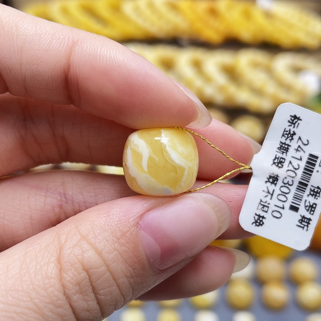 未镶嵌琥珀裸石蜜蜡老型13.9*12.1mm