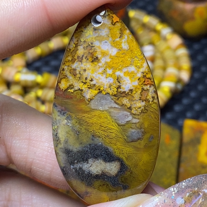 玛瑙/玉髓颈饰足银镀金镶嵌