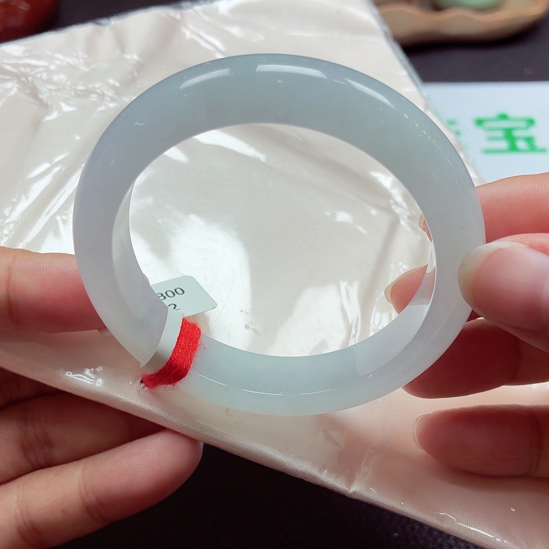 未镶嵌手镯翡翠天然缅甸A货翡翠（天空蓝）