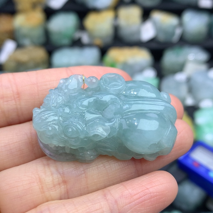 翡翠颈饰未镶嵌天然缅甸A货翡翠貔貅吊坠