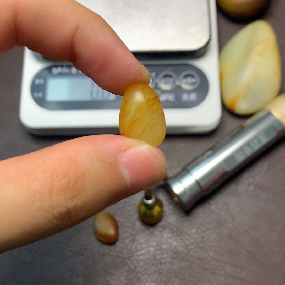 和田玉（糖玉）未镶嵌挂件