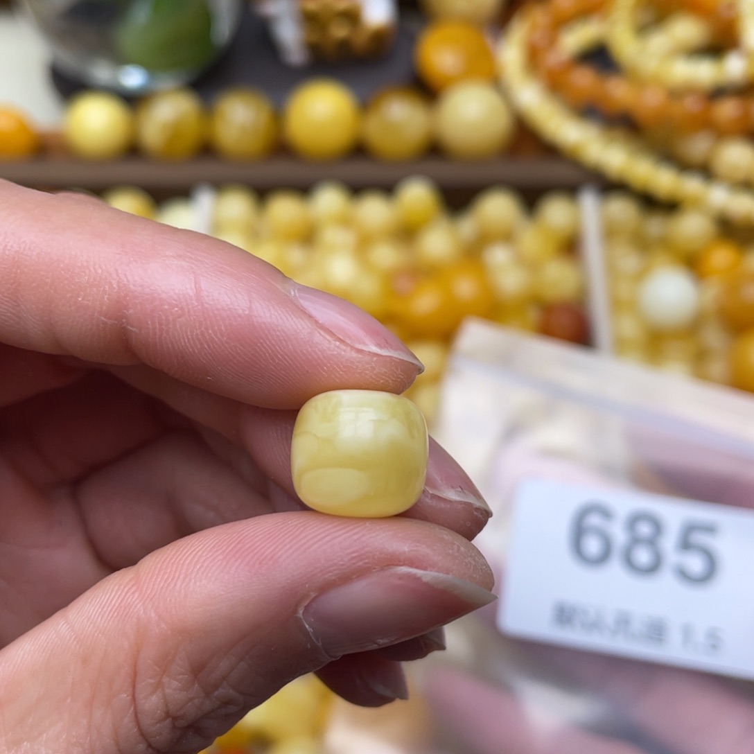 蜜蜡珠宝奇石未镶嵌12