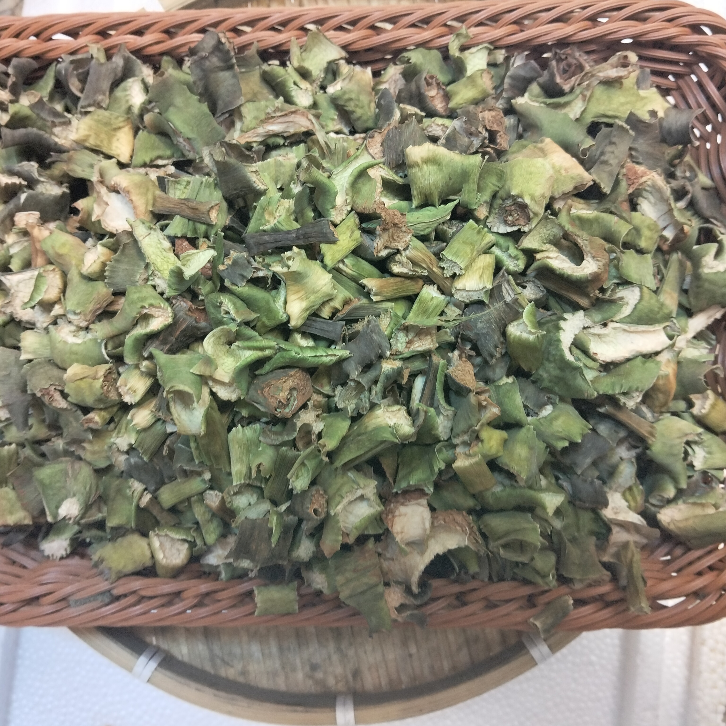 乡村英子推荐 芋头荷，乡间美味新宠！自家本地菜，脆嫩多汁 ！