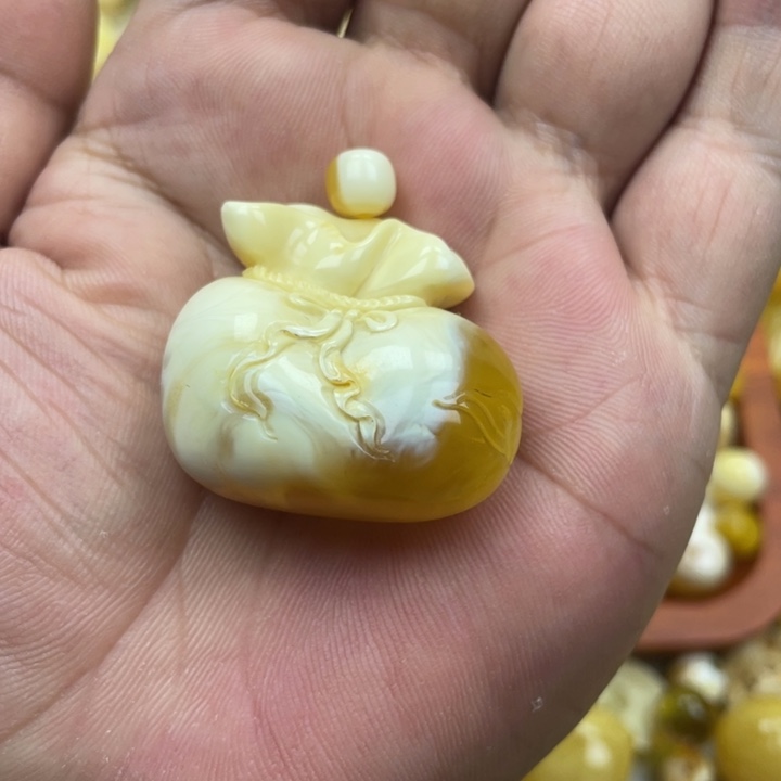 未镶嵌琥珀裸石琥珀蜜蜡