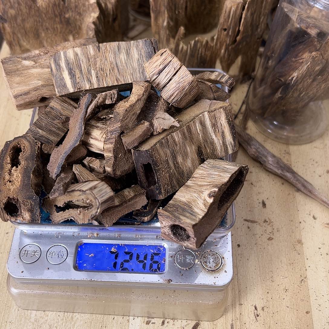 橘***晶香料绿奇楠72克乌身