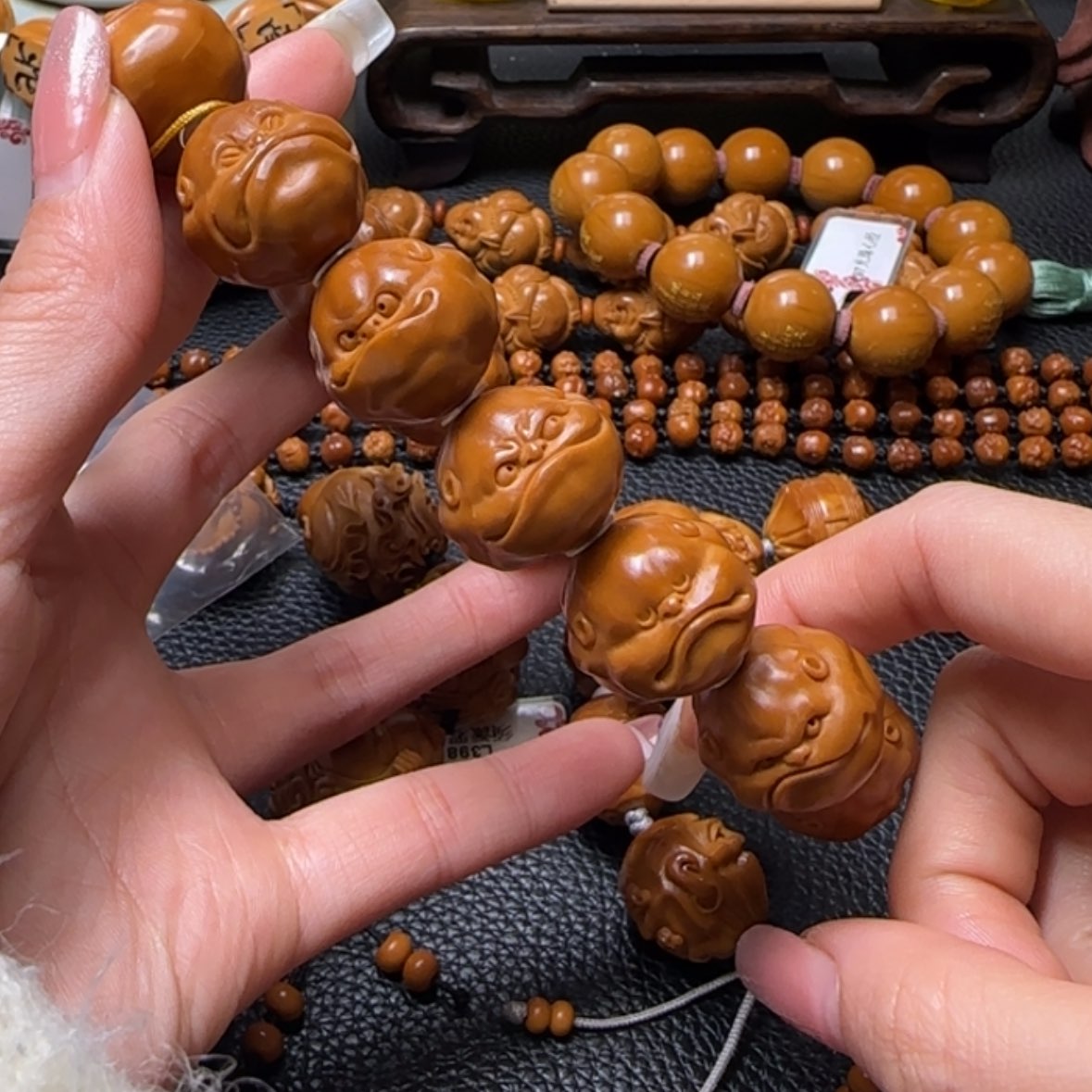 【闪购商品】橄榄核吊坠蛙趣百态