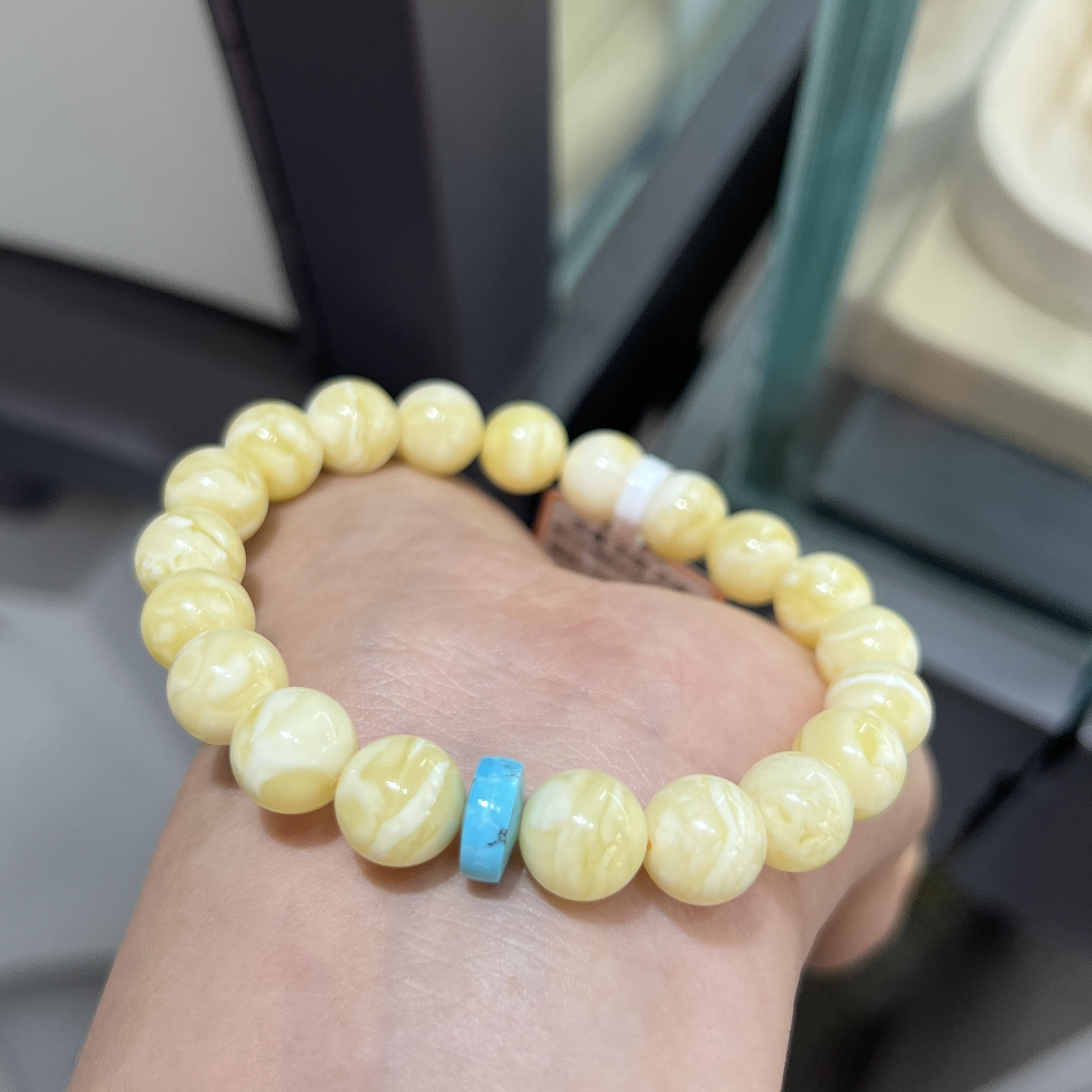 天然蜜蜡俄料奶白妖花圆珠手串9㎜➕