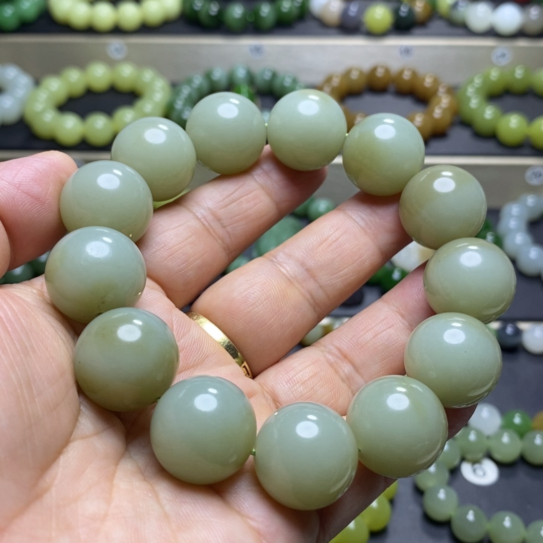 手串未镶嵌和田玉