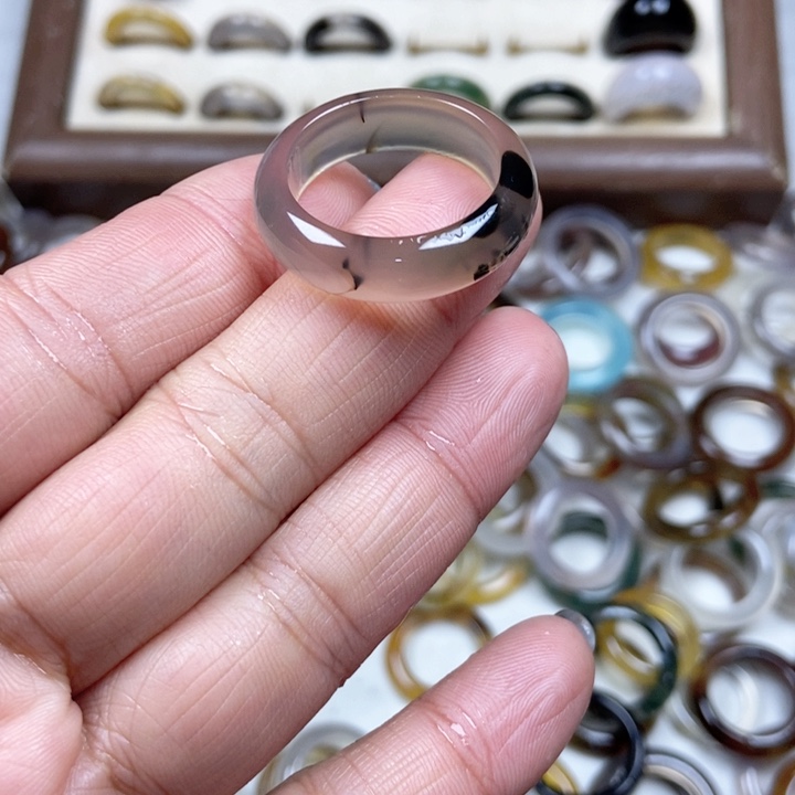 未镶嵌戒指玛瑙/玉髓澜不退不换