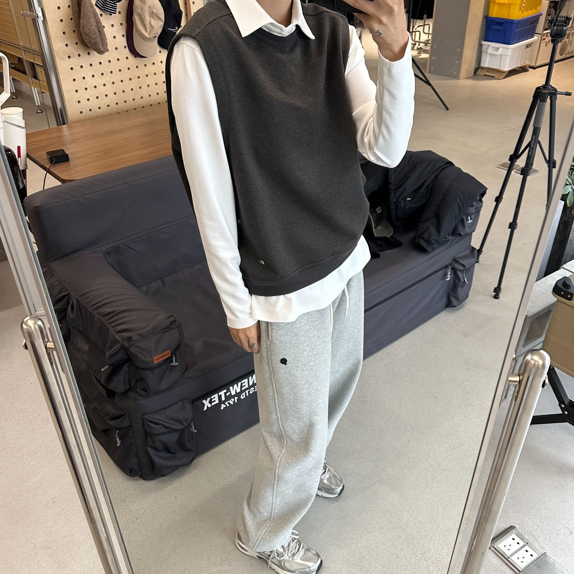 琴仔 深灰色无袖卫衣纯色简约百搭圆领休闲套头马甲 Z1283