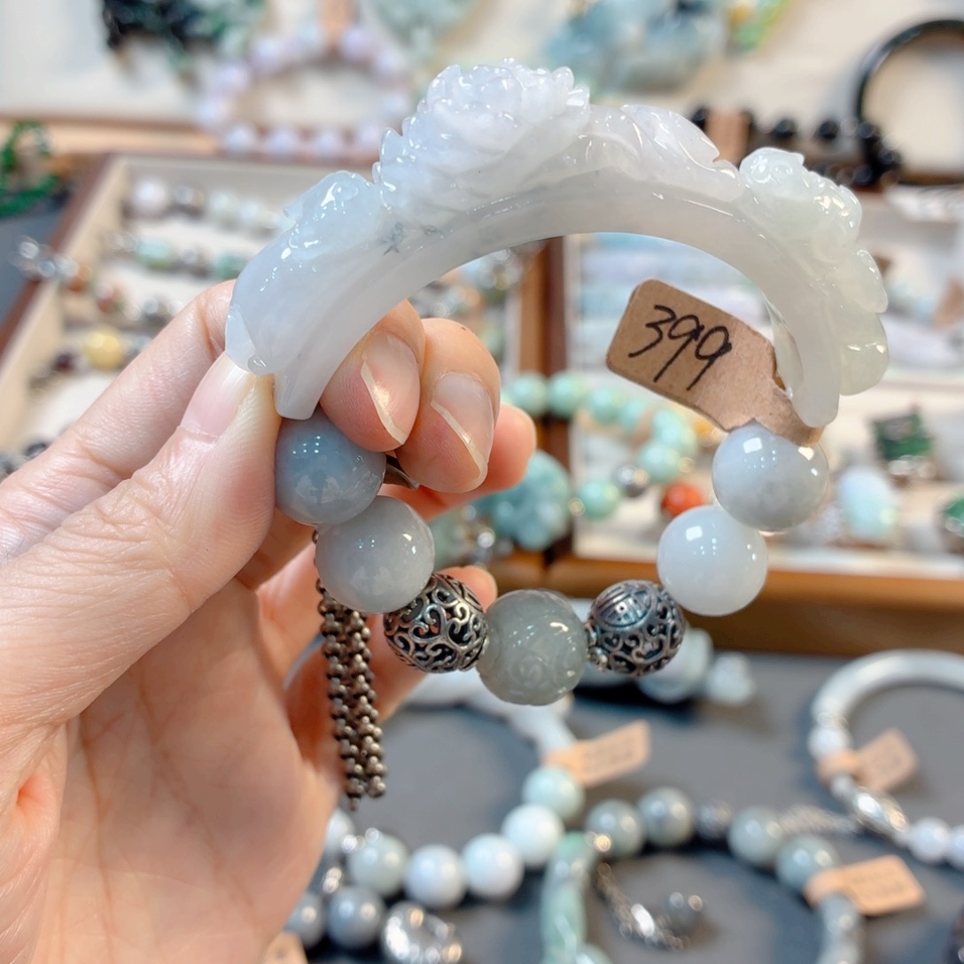 胖***丁翡翠未镶嵌颈饰手串