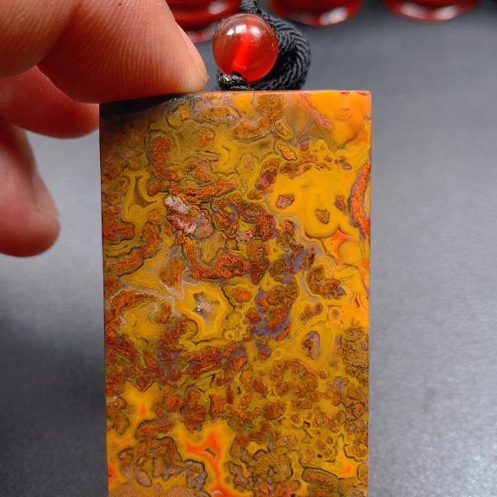 玛瑙/玉髓颈饰未镶嵌无*