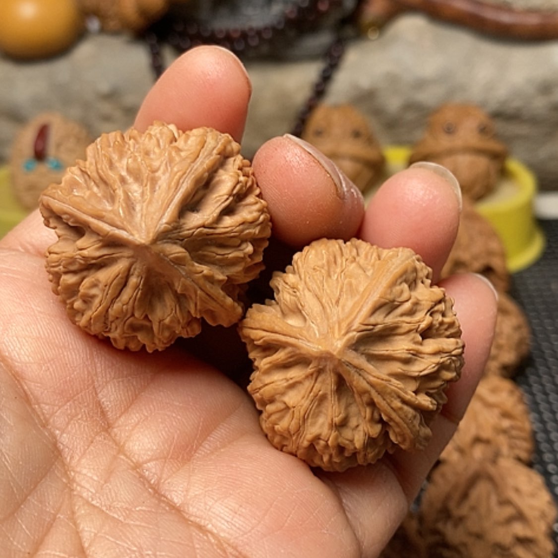 【闪购商品】把件文玩核桃文山三棱