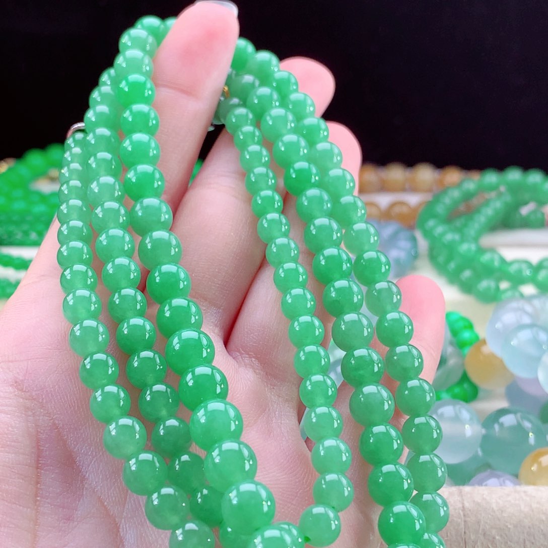 翡翠手链未镶嵌果绿色